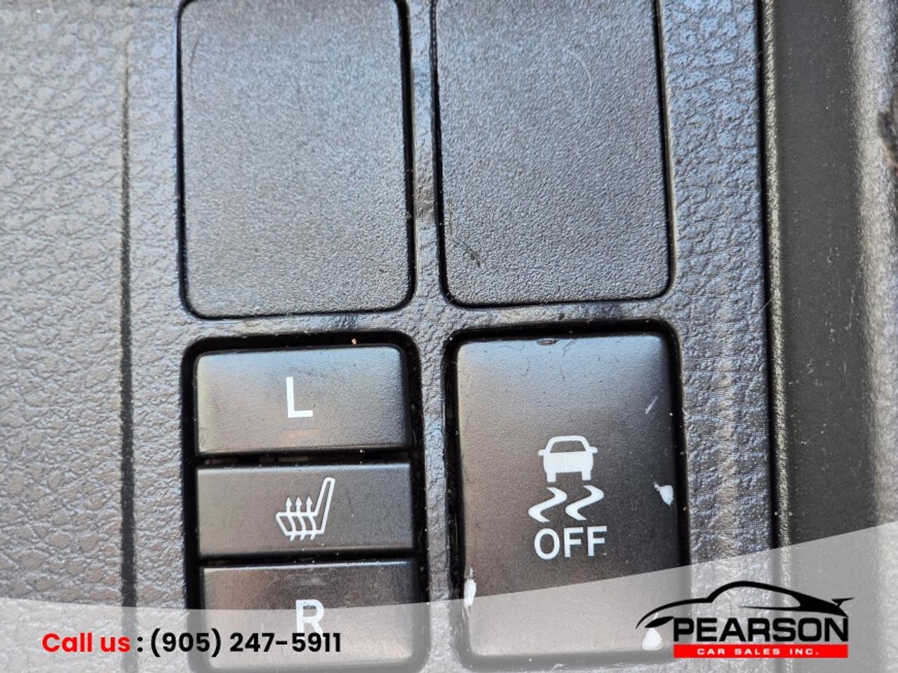 2018 Toyota Yaris LE Photo