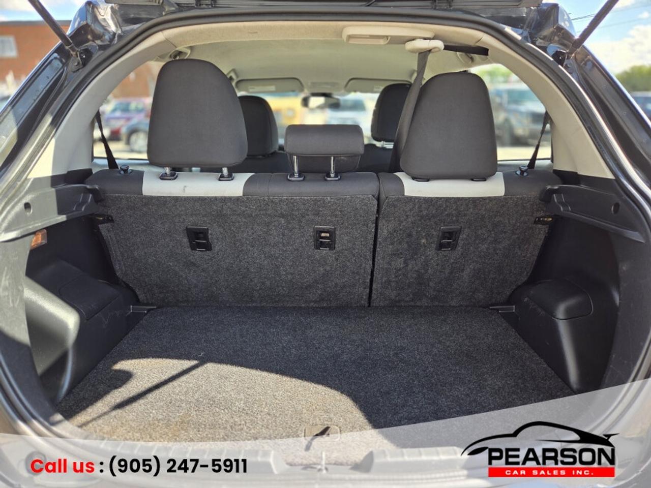 2018 Toyota Yaris LE Photo