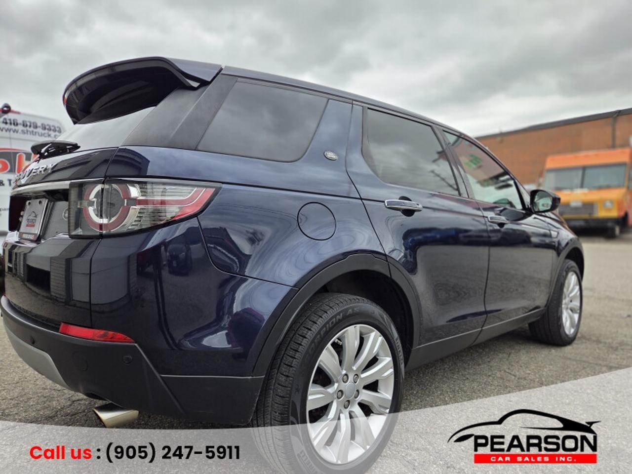 2016 Land Rover Discovery Sport HSE LUX Photo