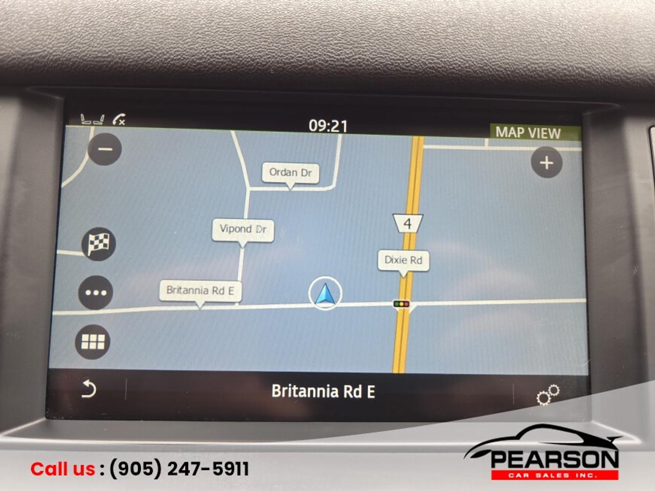 2016 Land Rover Discovery Sport HSE LUX Photo