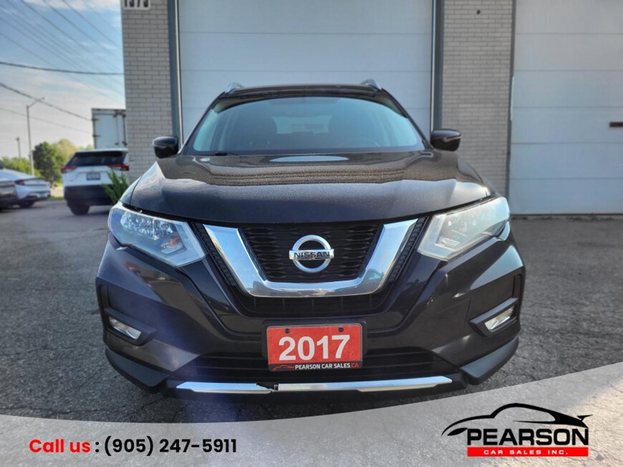 2017 Nissan Rogue SV Photo4