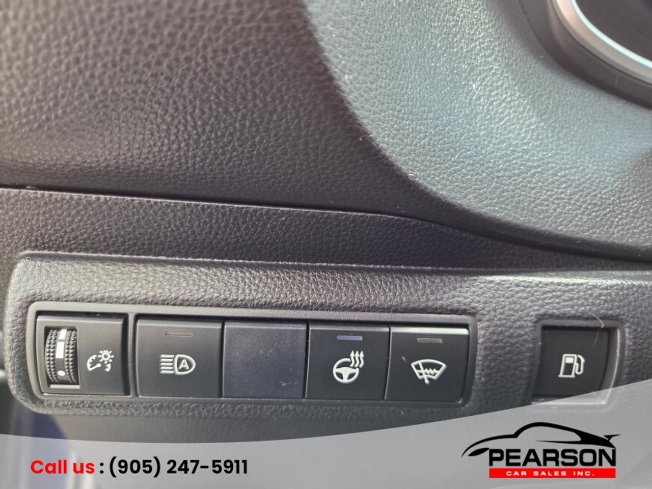 2021 Toyota Corolla LE Hybrid Photo