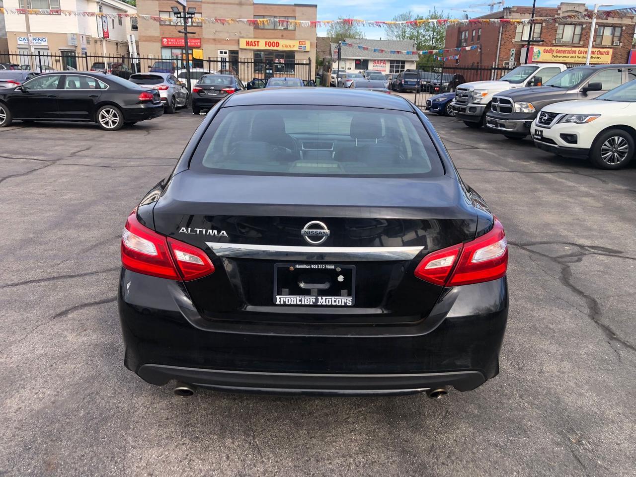2017 Nissan Altima 2.5 S Photo4