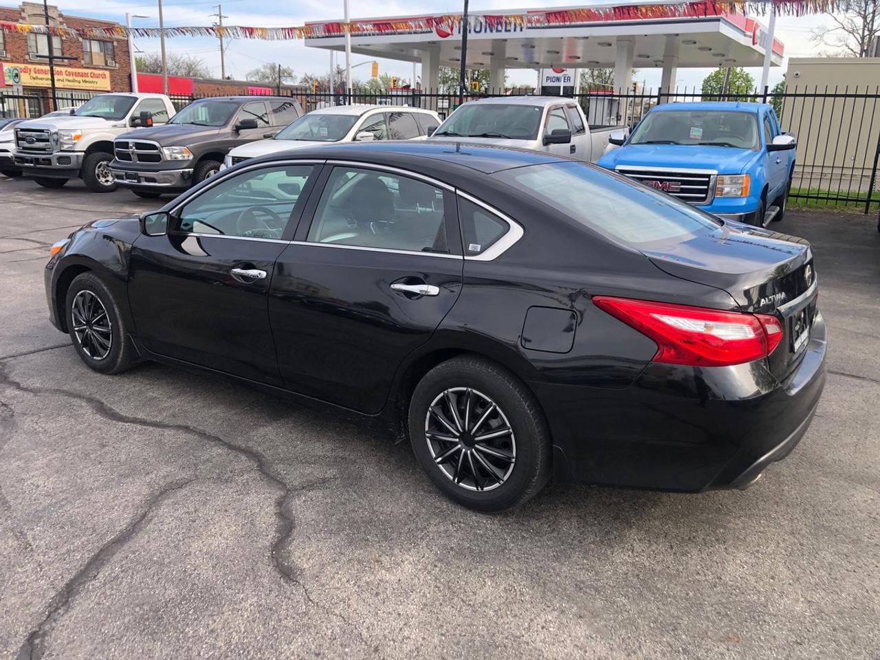 2017 Nissan Altima 2.5 S Photo