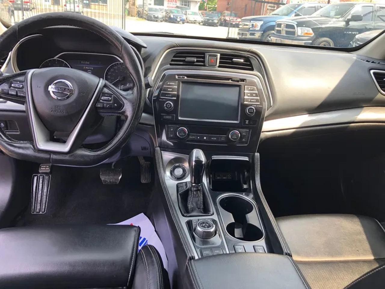 2018 Nissan Maxima SL Photo