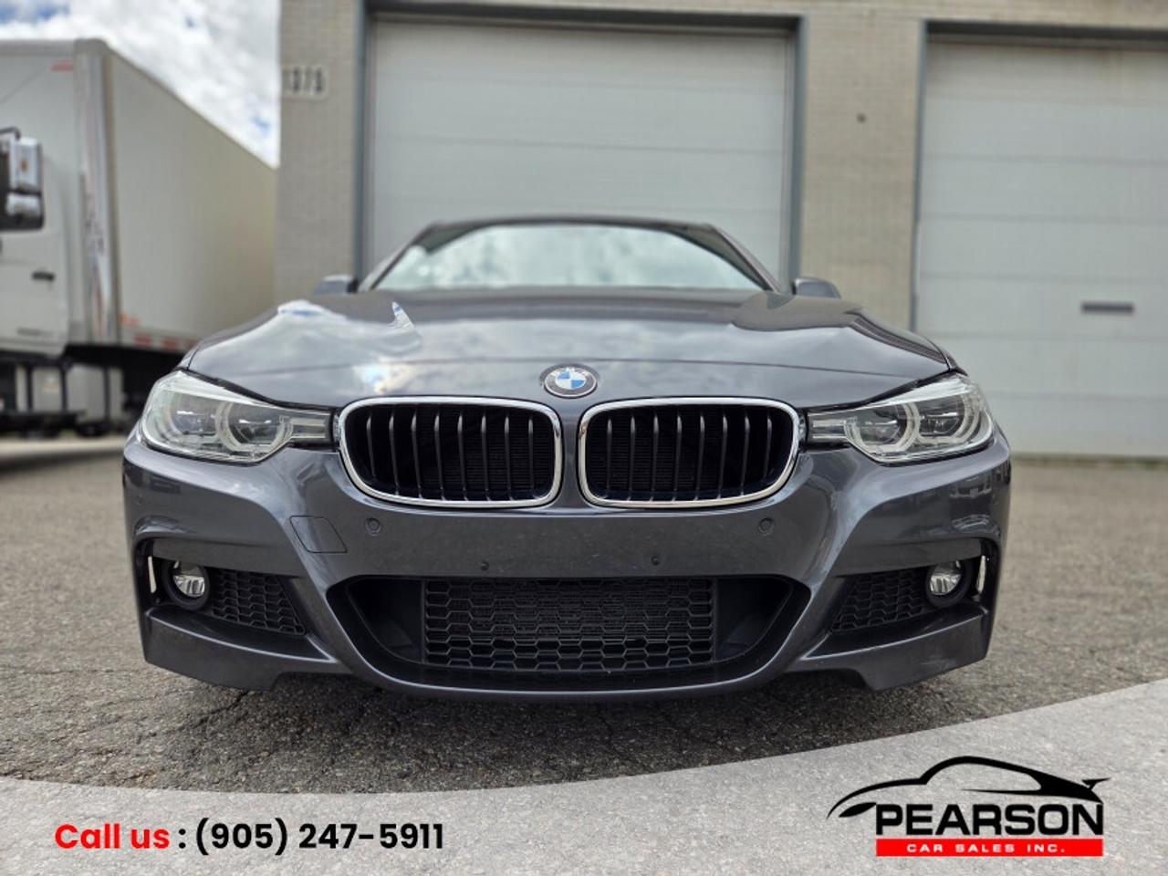 2018 BMW 3-Series 330i xDrive Photo4