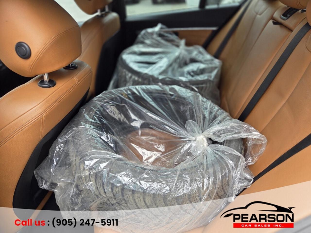 2018 BMW 3-Series 330i xDrive Photo