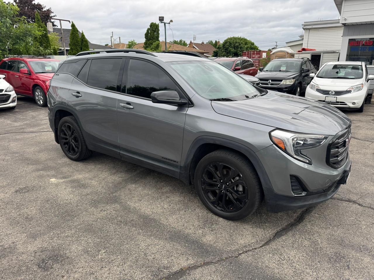 2020 GMC Terrain SLE AWD Photo2