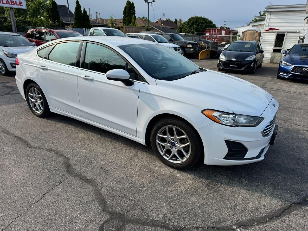 2020 Ford Fusion SE Photo