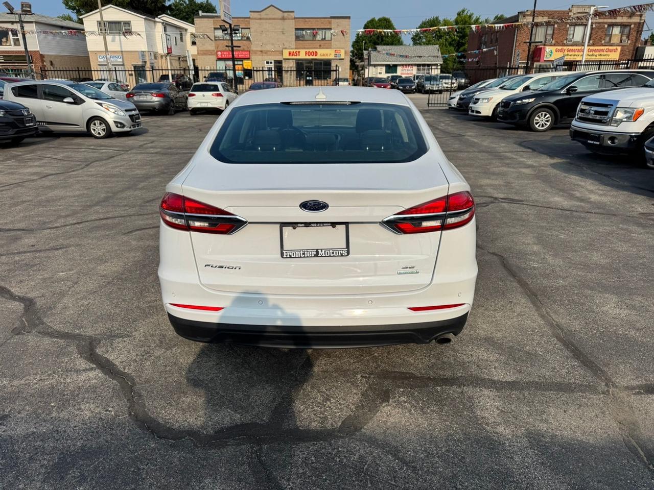2020 Ford Fusion SE Photo4