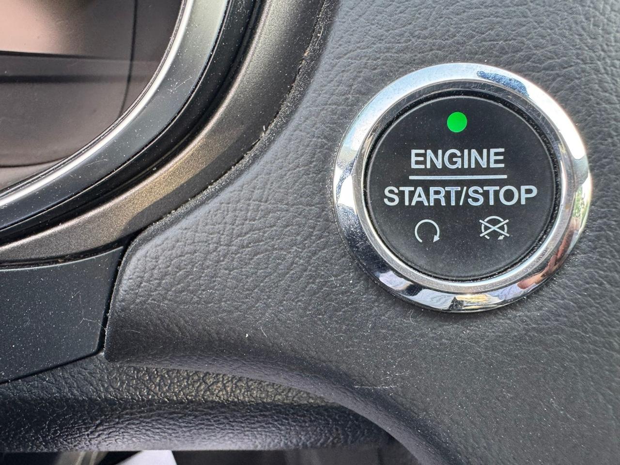 2020 Ford Fusion SE Photo