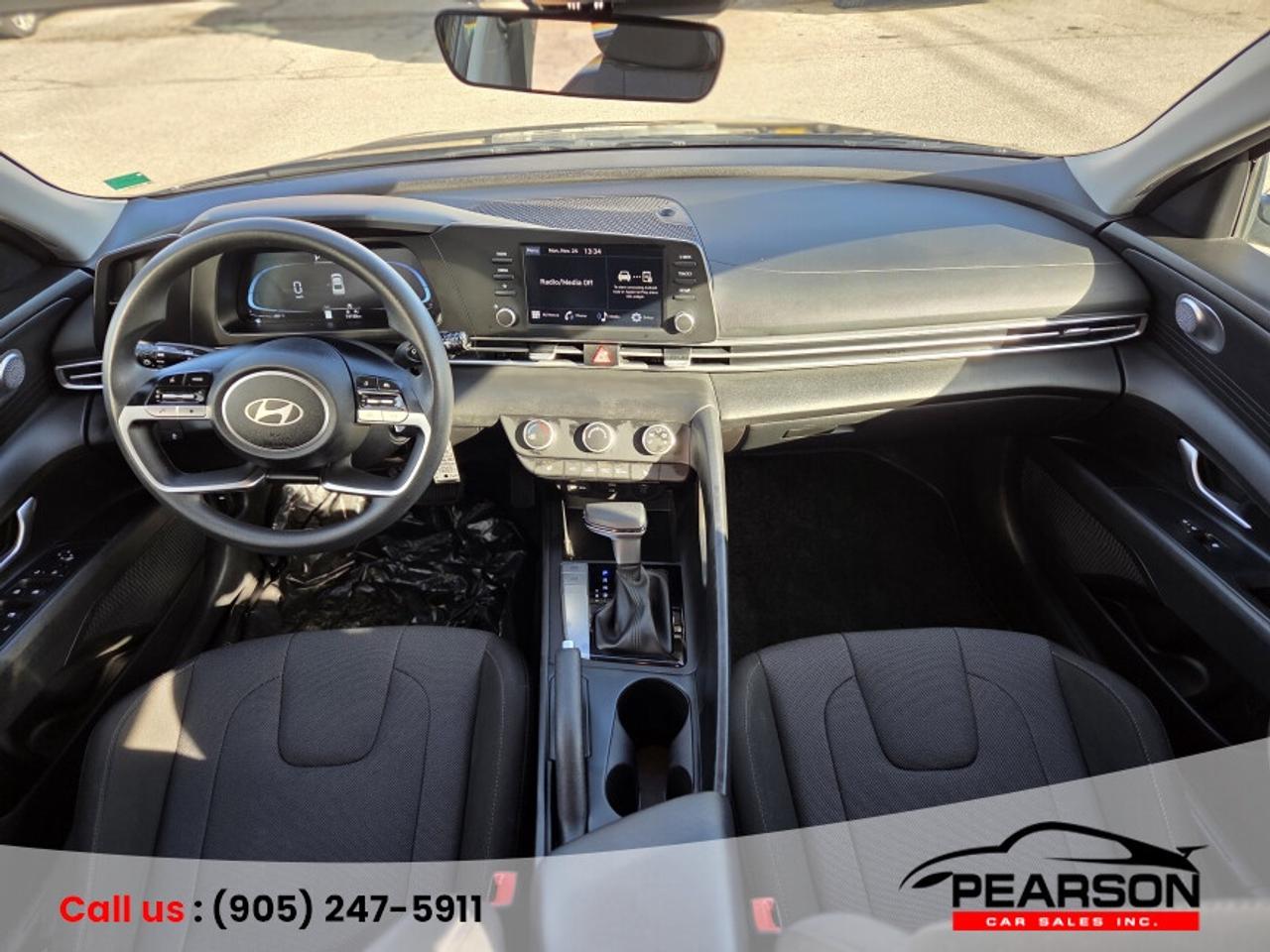 2024 Hyundai Elantra Essential IVT Photo