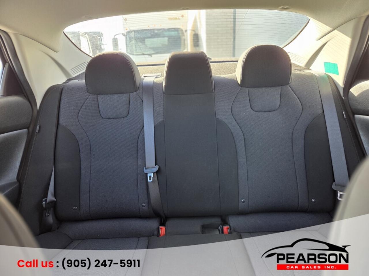 2024 Hyundai Elantra Essential IVT Photo