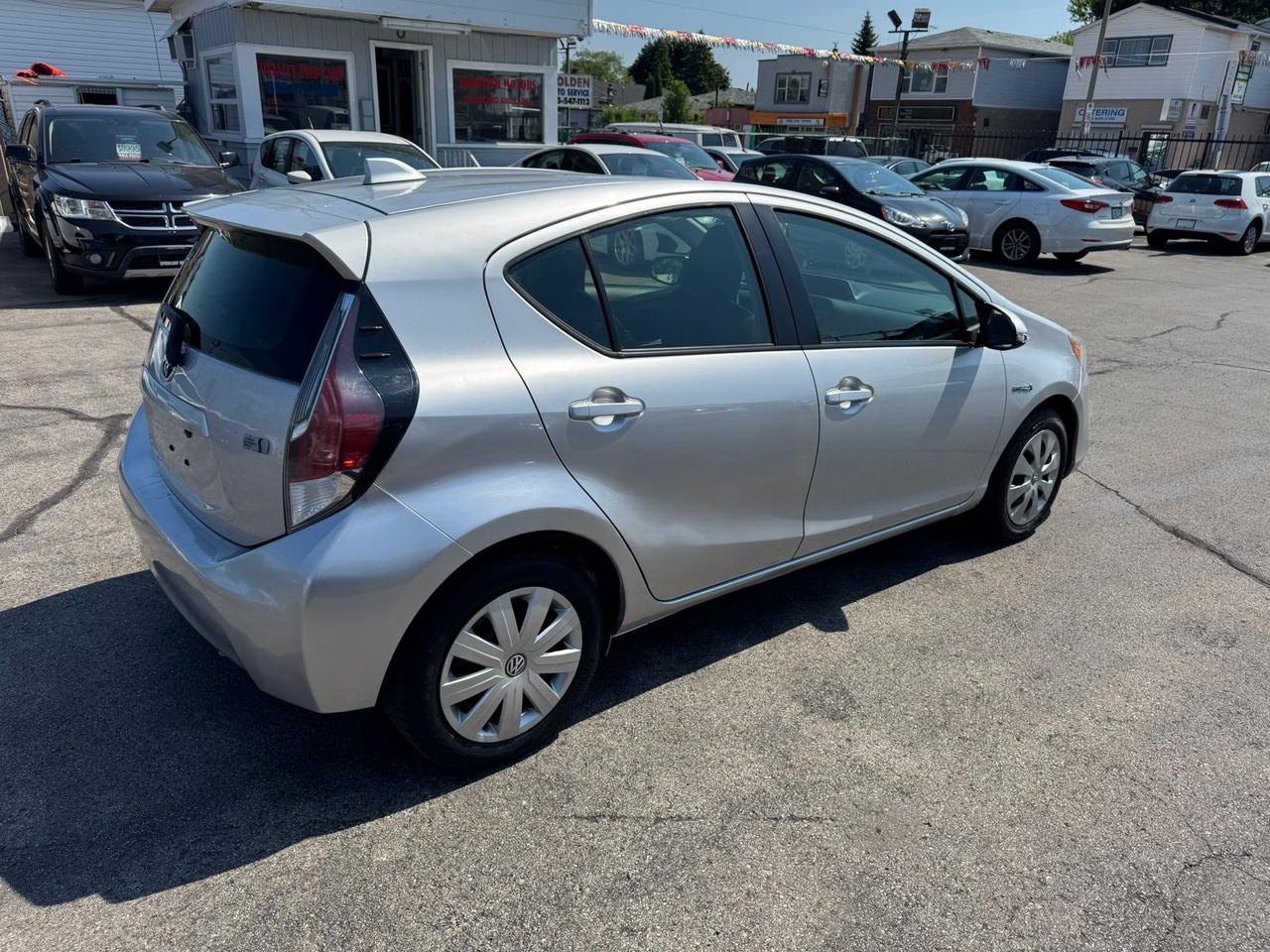 2016 Toyota Prius c HYBRID  Photo