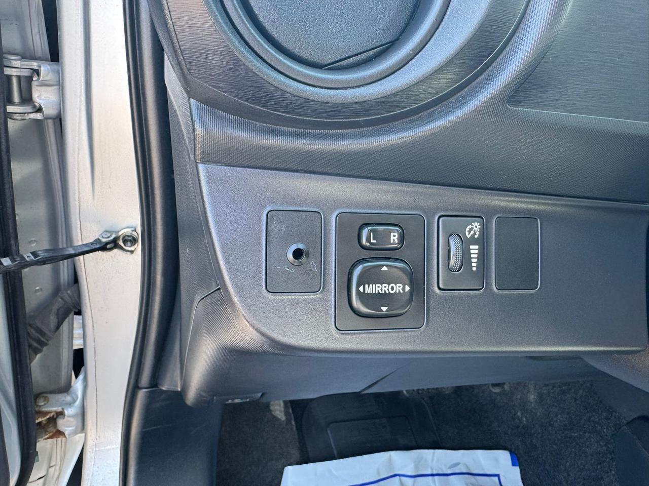 2016 Toyota Prius c HYBRID  Photo