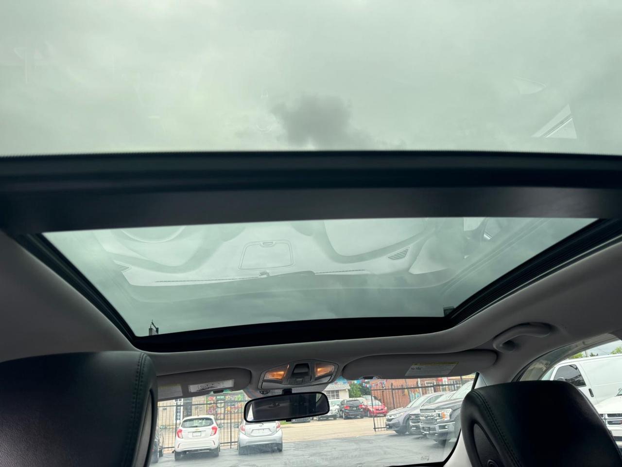 2017 Hyundai Santa Fe Sport LEATHER + SUNROOF  Photo