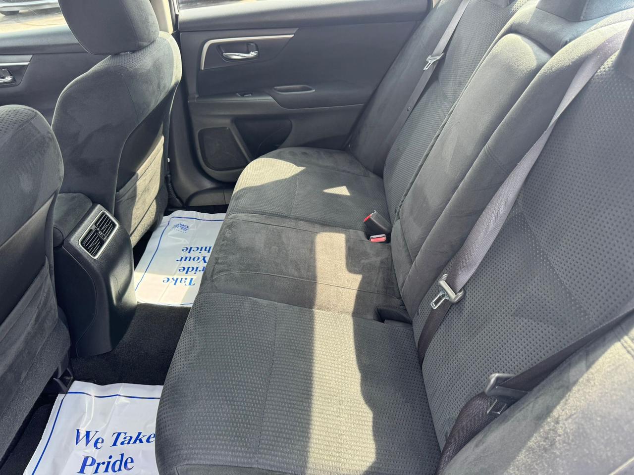 2015 Nissan Altima SV BACKUP CAMERA + SUNROOF  Photo