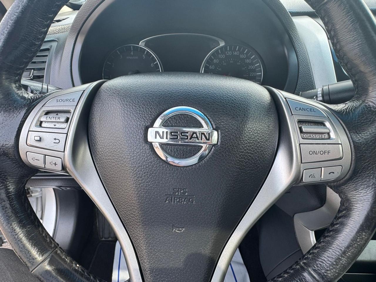2015 Nissan Altima SV BACKUP CAMERA + SUNROOF  Photo