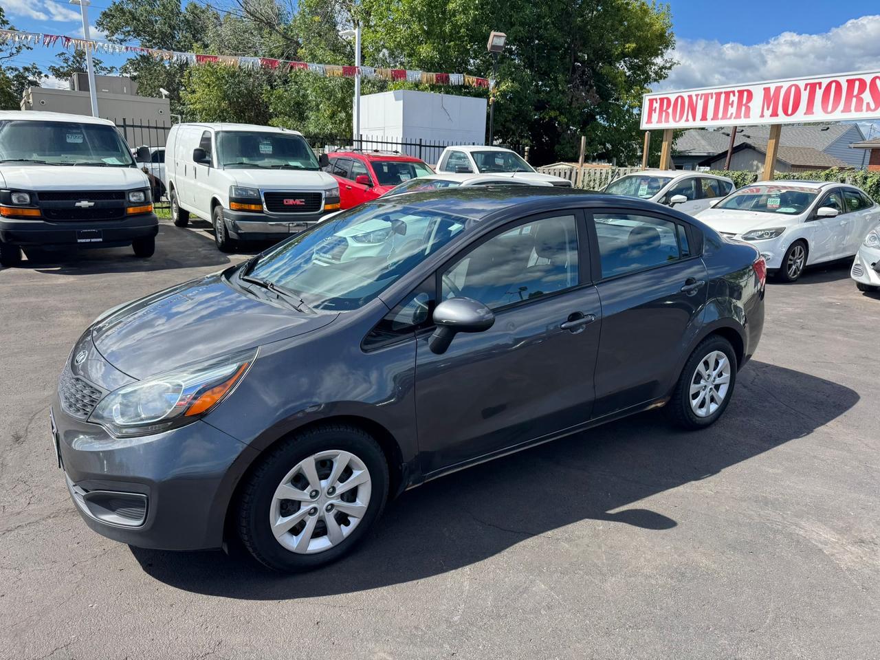 2015 Kia Rio LX Photo0
