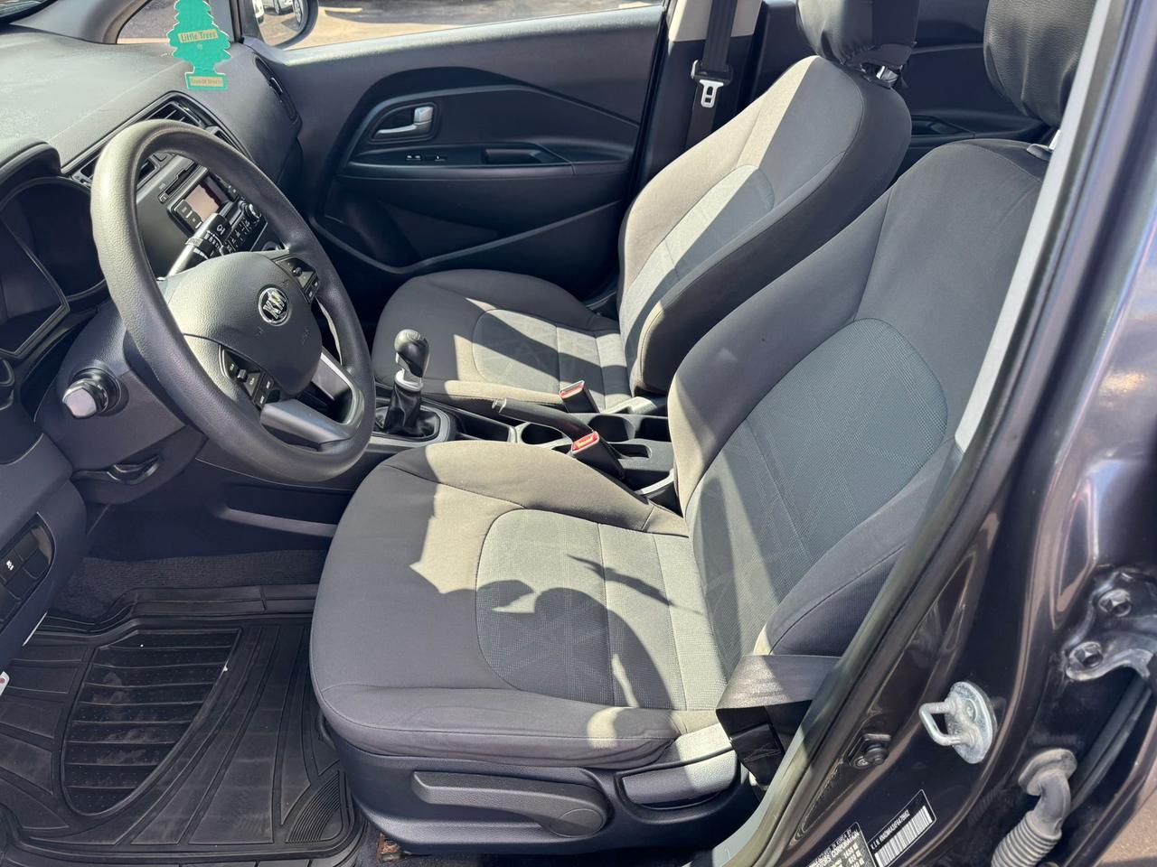 2015 Kia Rio LX Photo