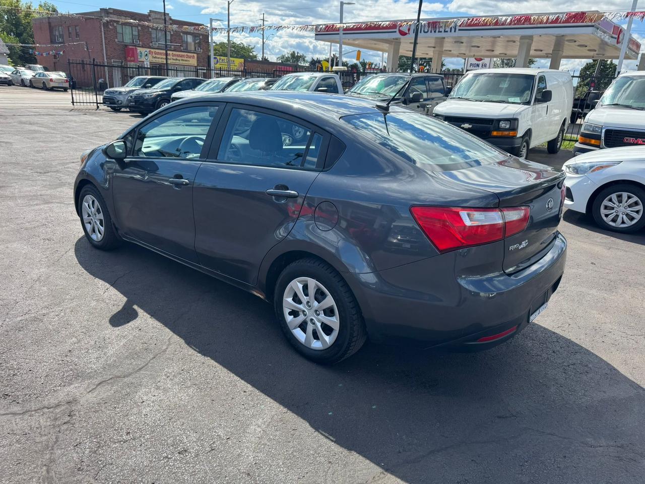 2015 Kia Rio LX Photo