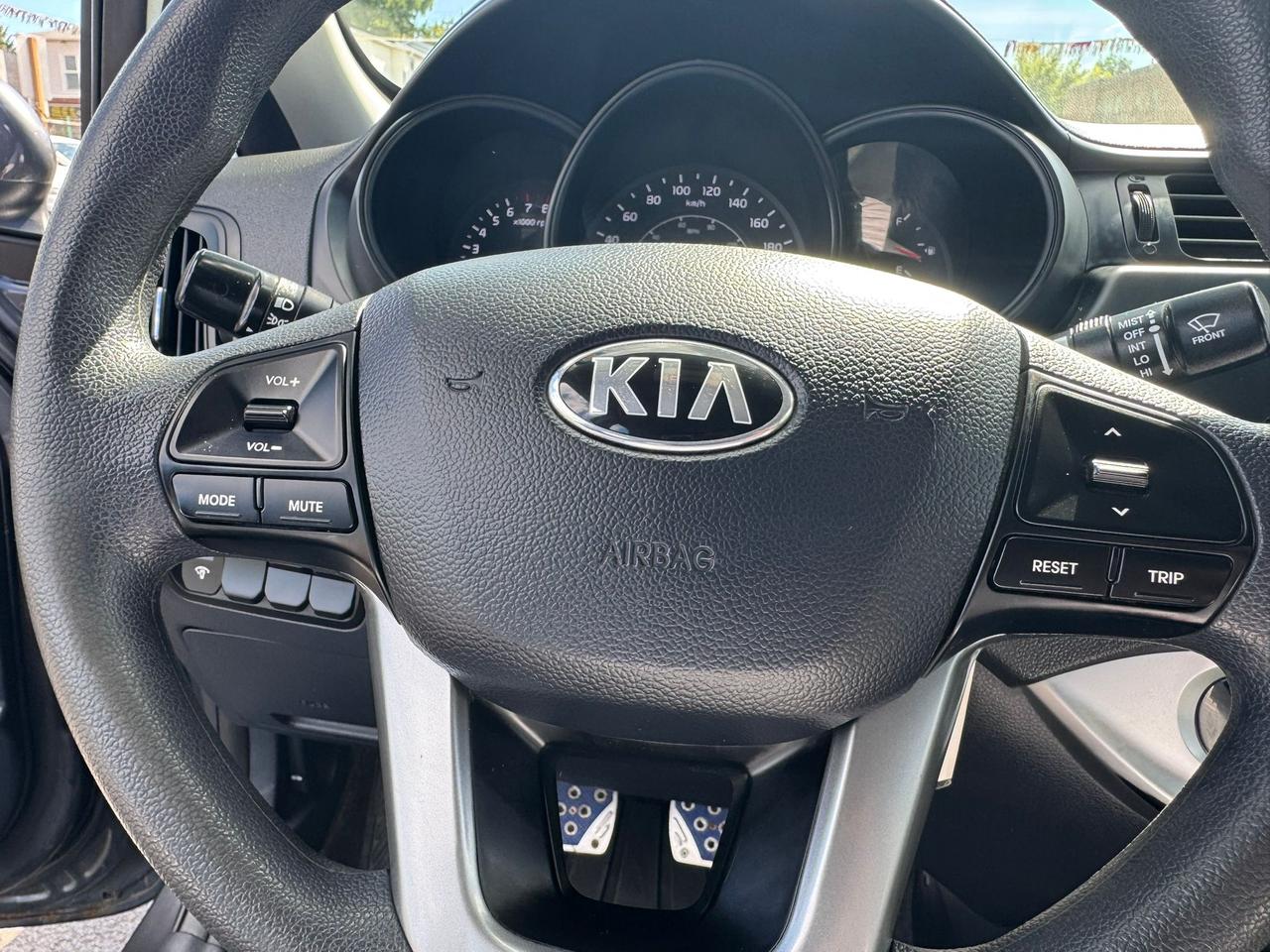 2015 Kia Rio LX Photo