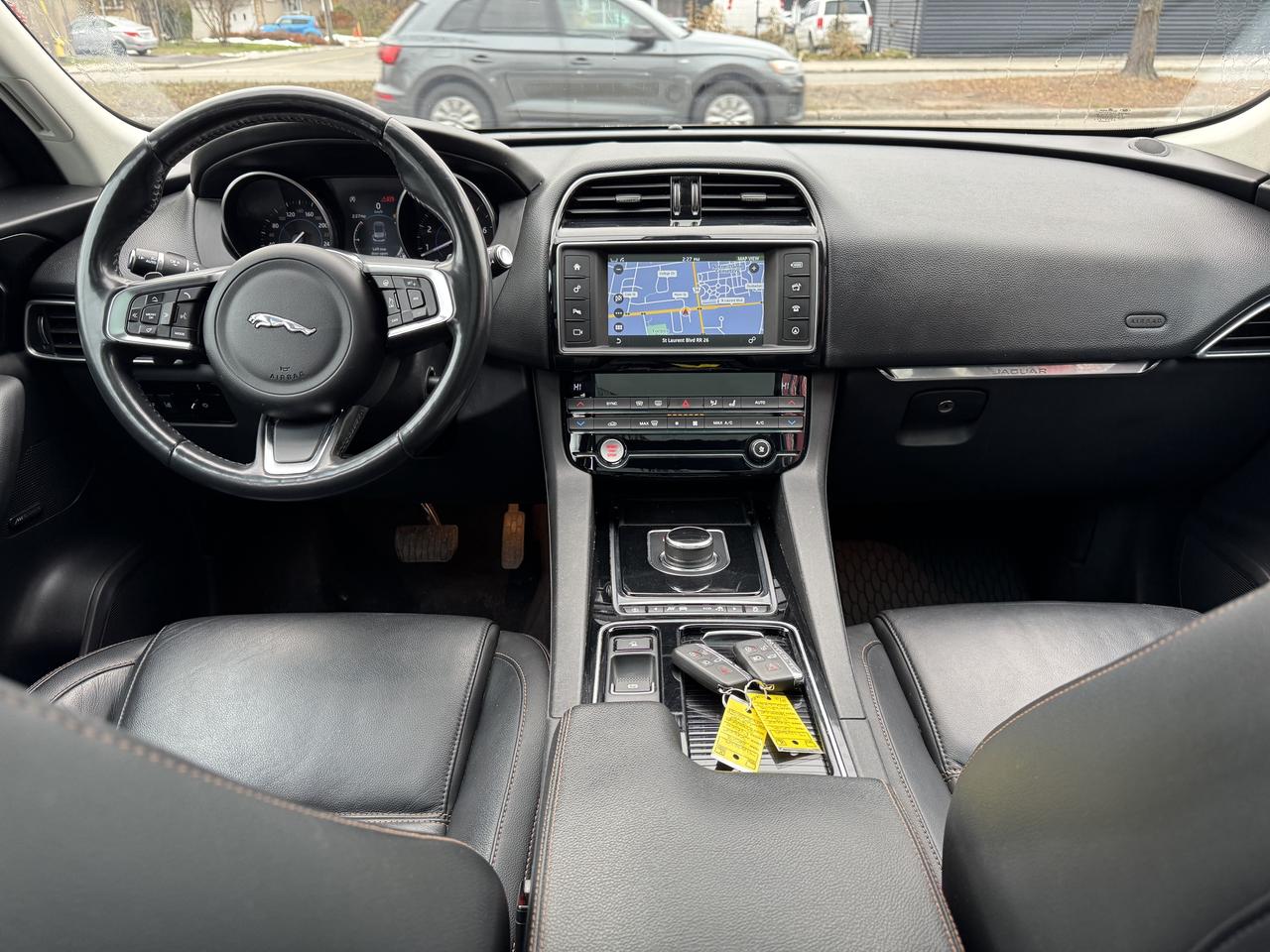 2018 Jaguar F-PACE 35t Prestige Photo