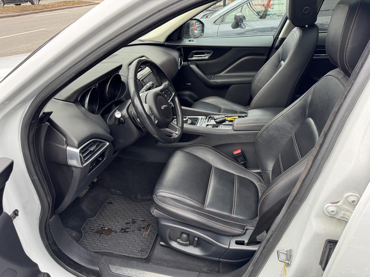 2018 Jaguar F-PACE 35t Prestige Photo