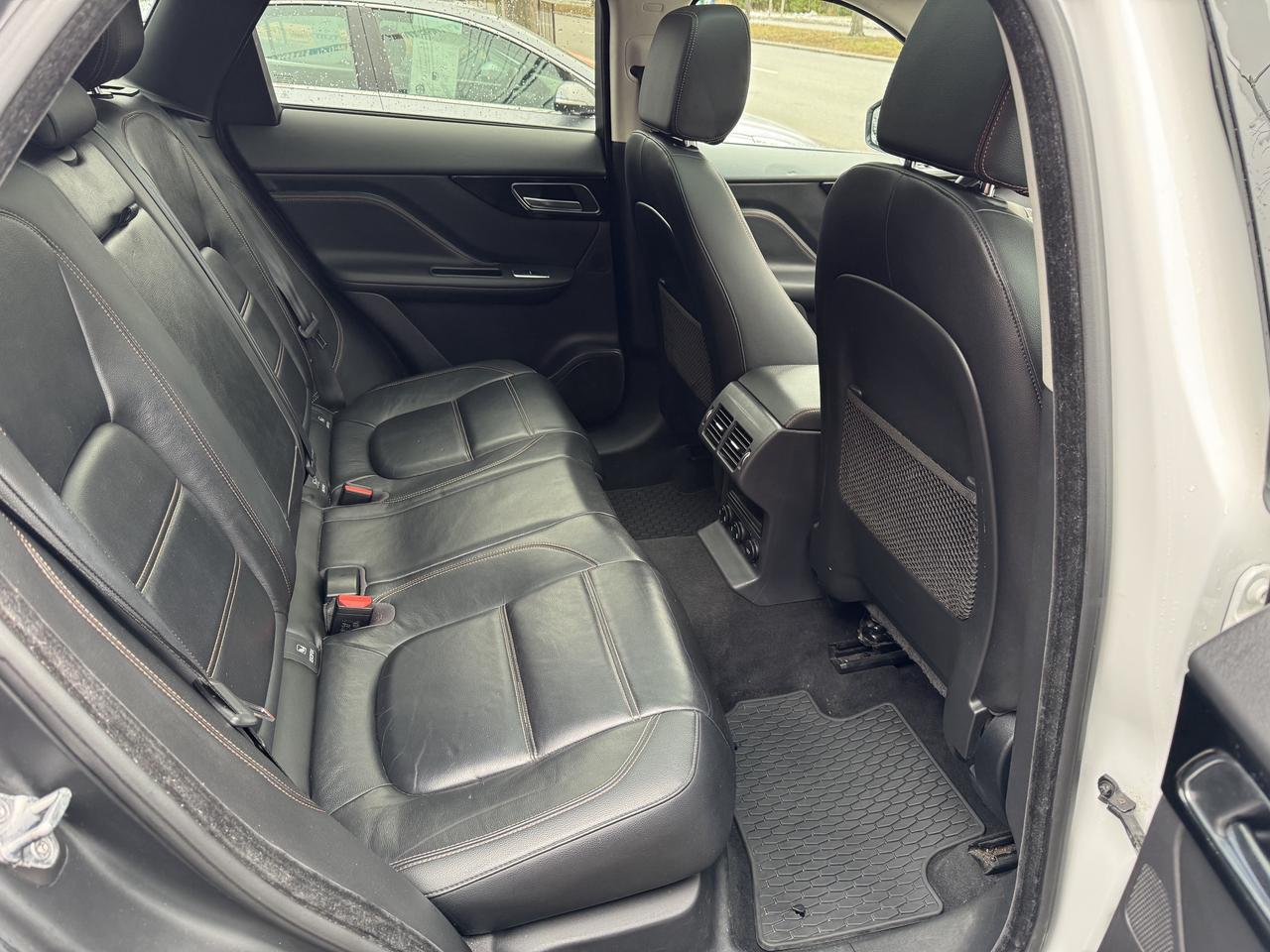 2018 Jaguar F-PACE 35t Prestige Photo