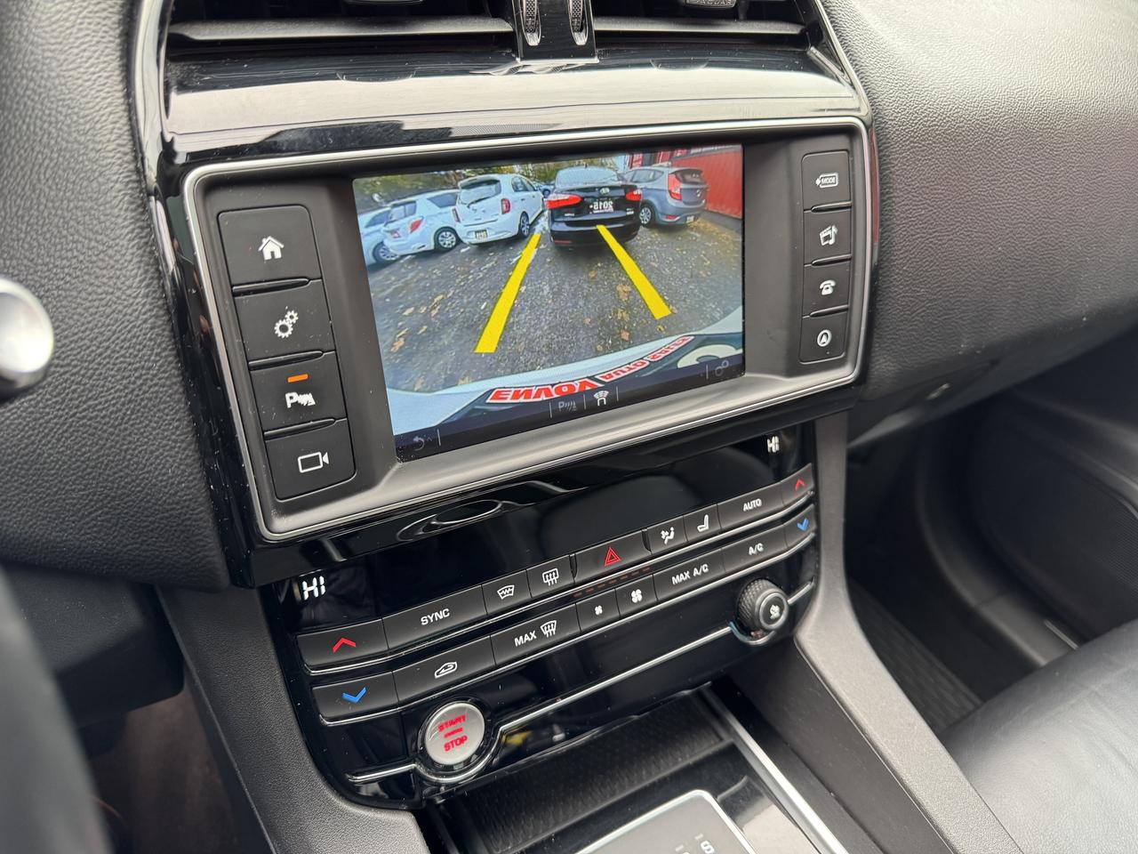 2018 Jaguar F-PACE 35t Prestige Photo