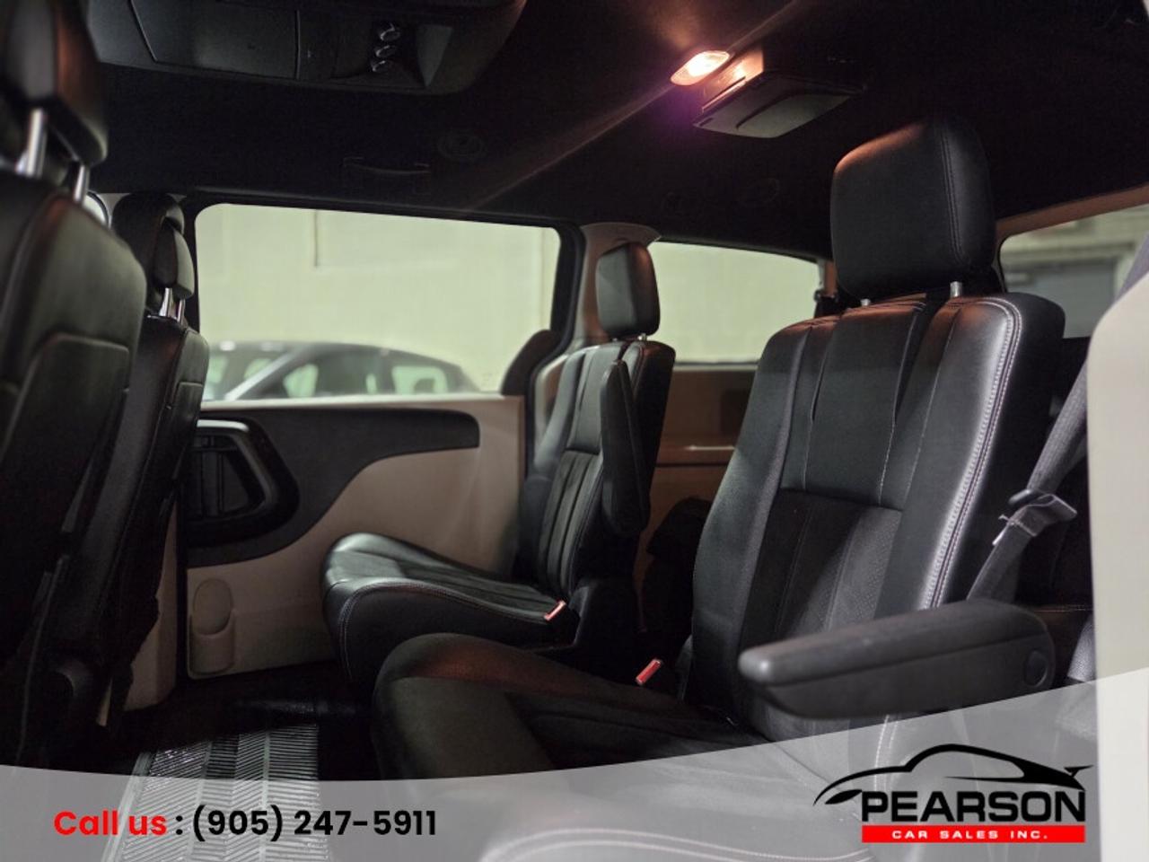 2017 Dodge Grand Caravan SXT Premium Plus Photo