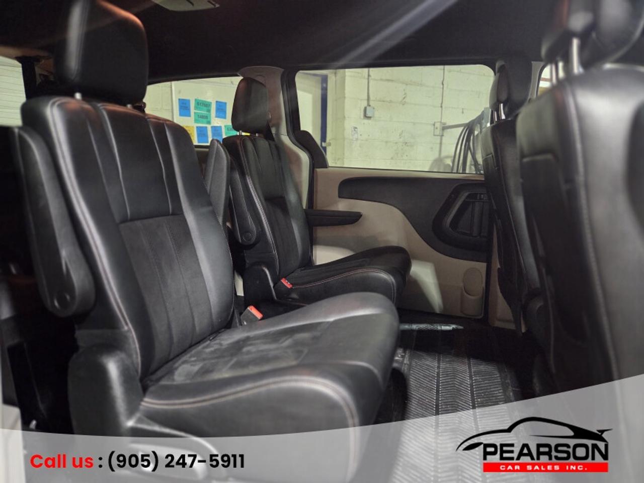 2017 Dodge Grand Caravan SXT Premium Plus Photo