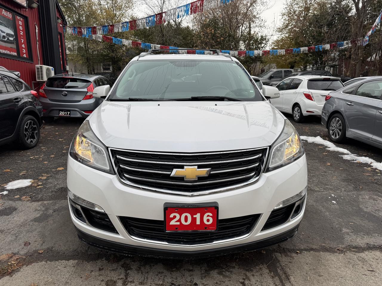 2016 Chevrolet Traverse 1LT Photo