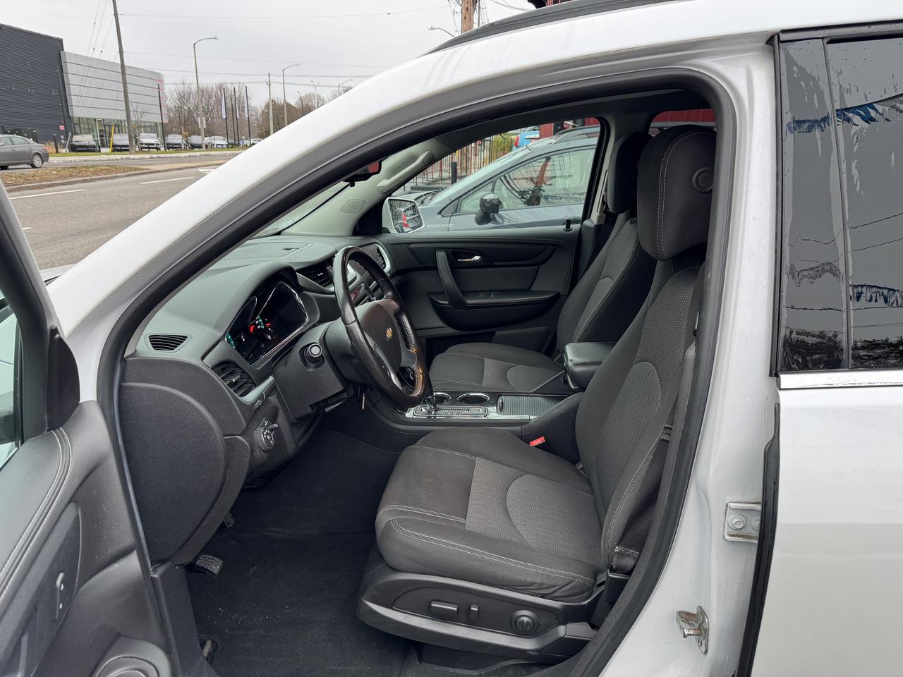 2016 Chevrolet Traverse 1LT Photo