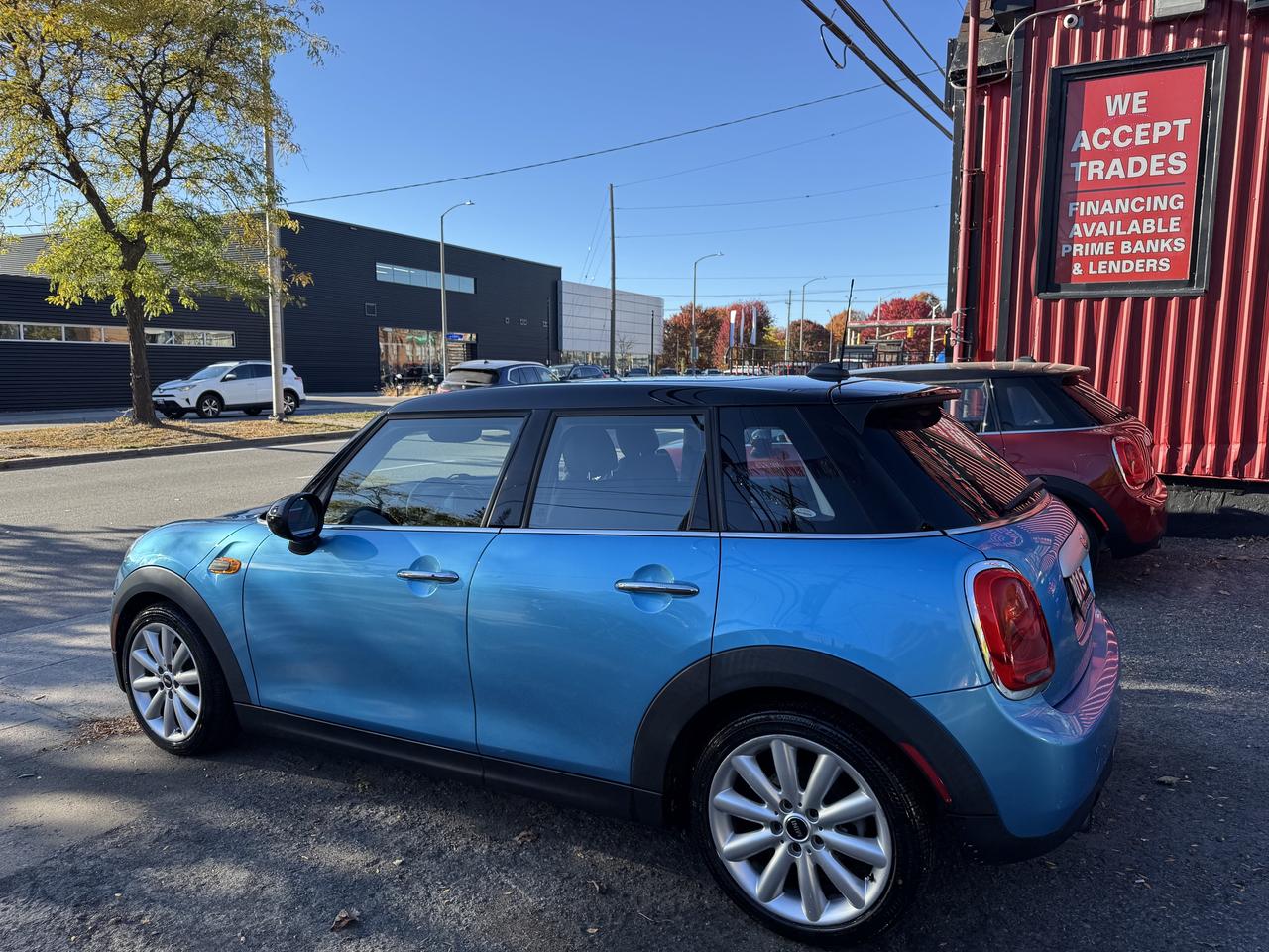 2015 MINI Cooper 5-Door Photo