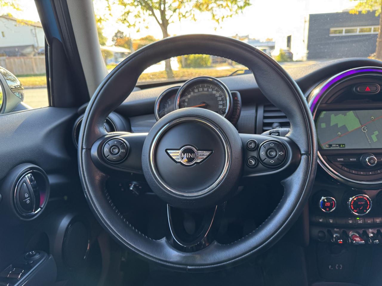 2015 MINI Cooper 5-Door Photo