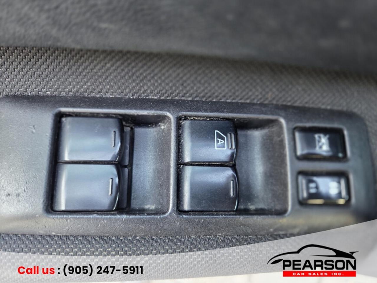 2012 Nissan Rogue SV Photo