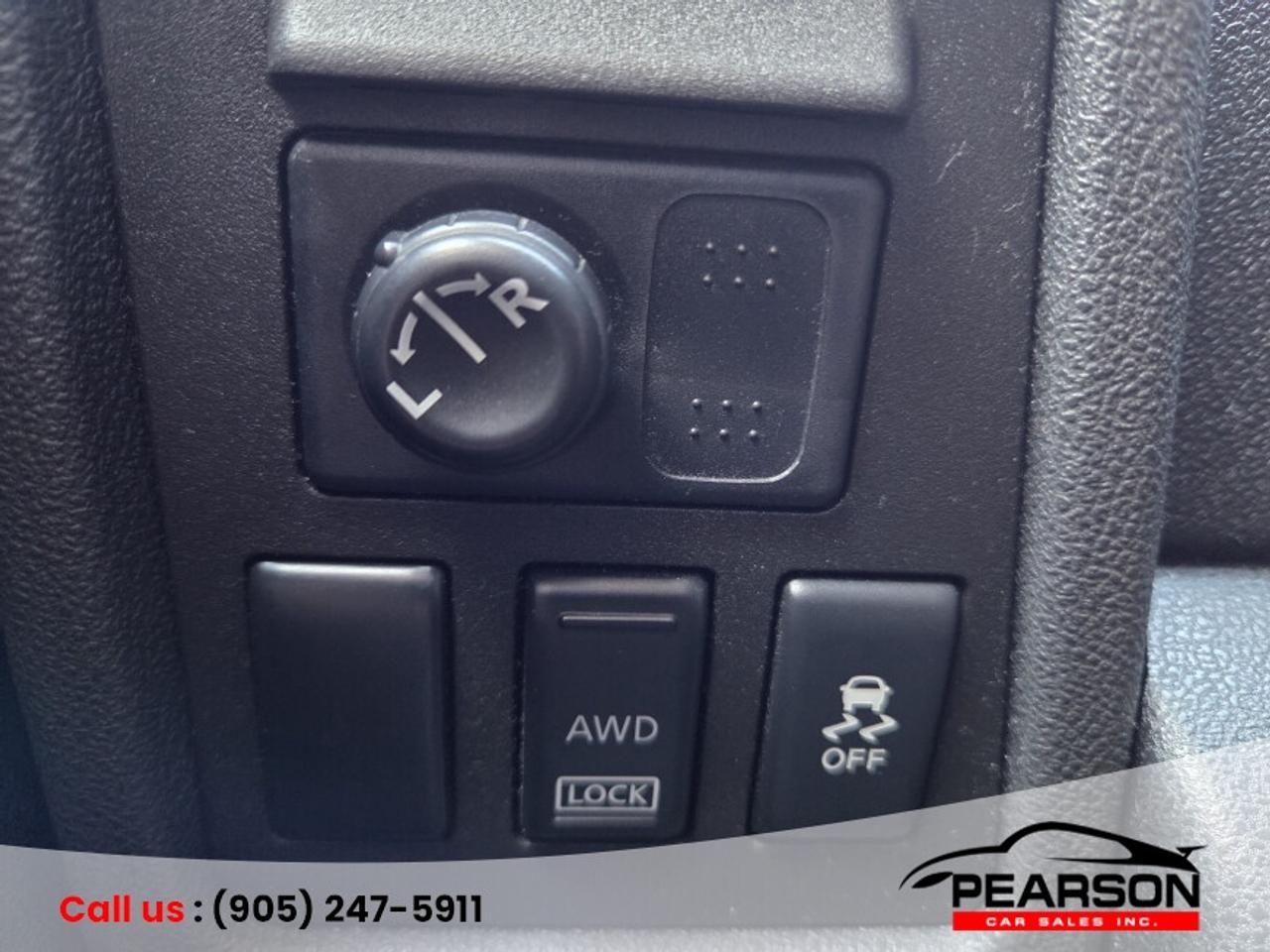 2012 Nissan Rogue SV Photo