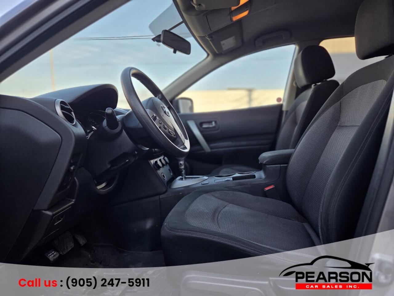 2012 Nissan Rogue SV Photo