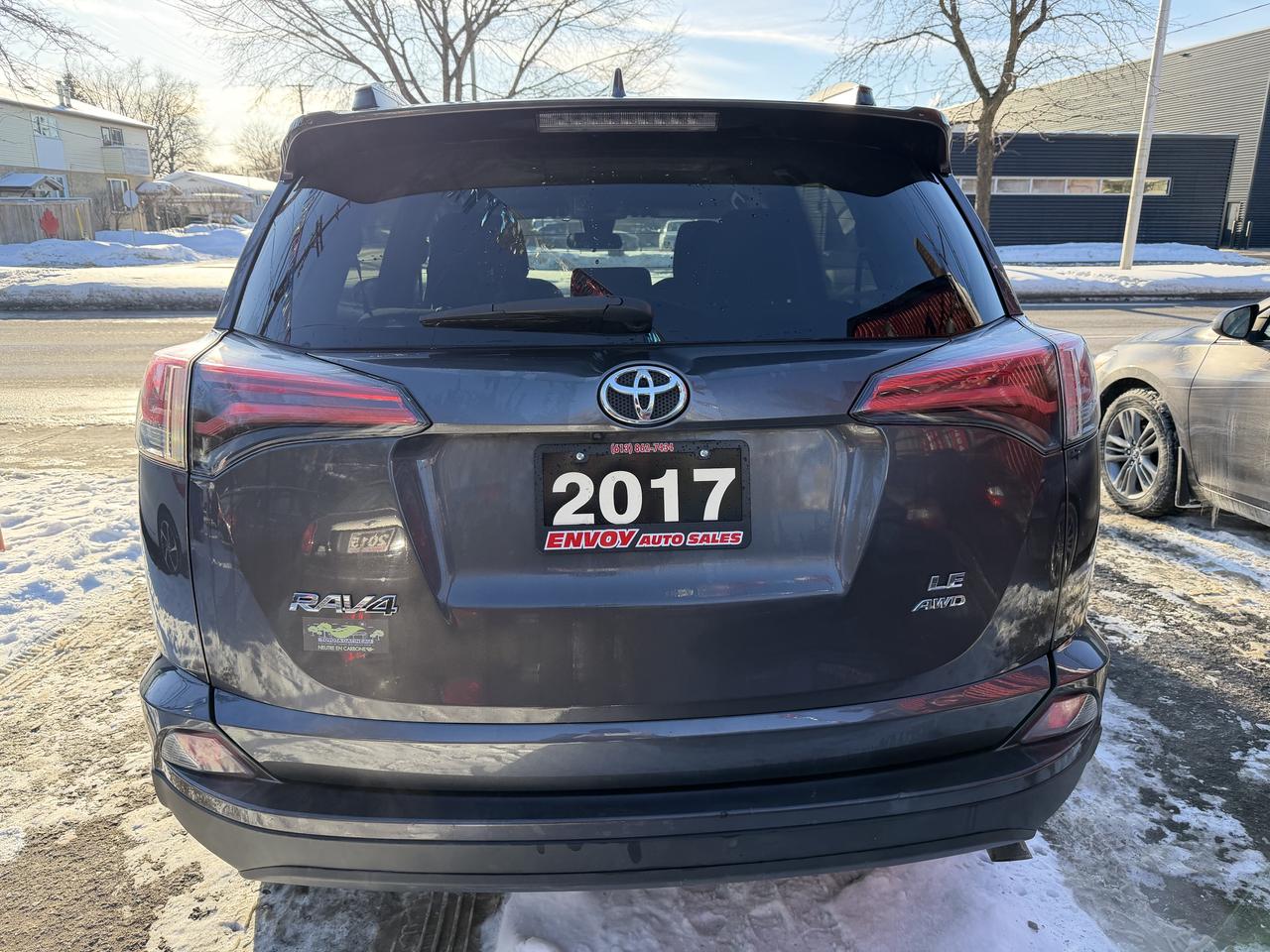 2017 Toyota RAV4 LE AWD Photo