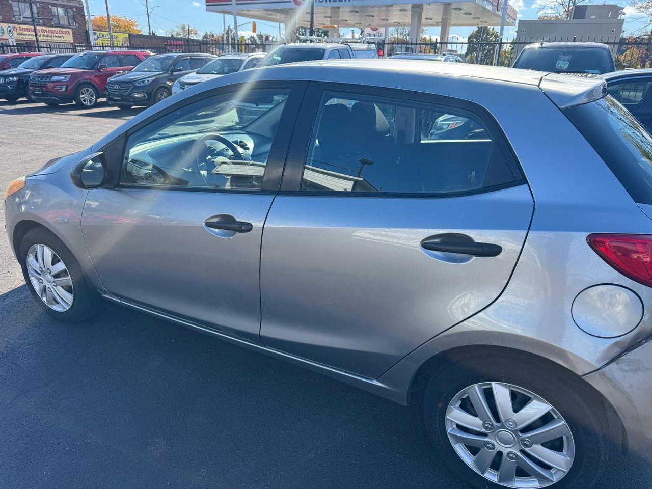 2011 Mazda MAZDA2 SPORT Photo
