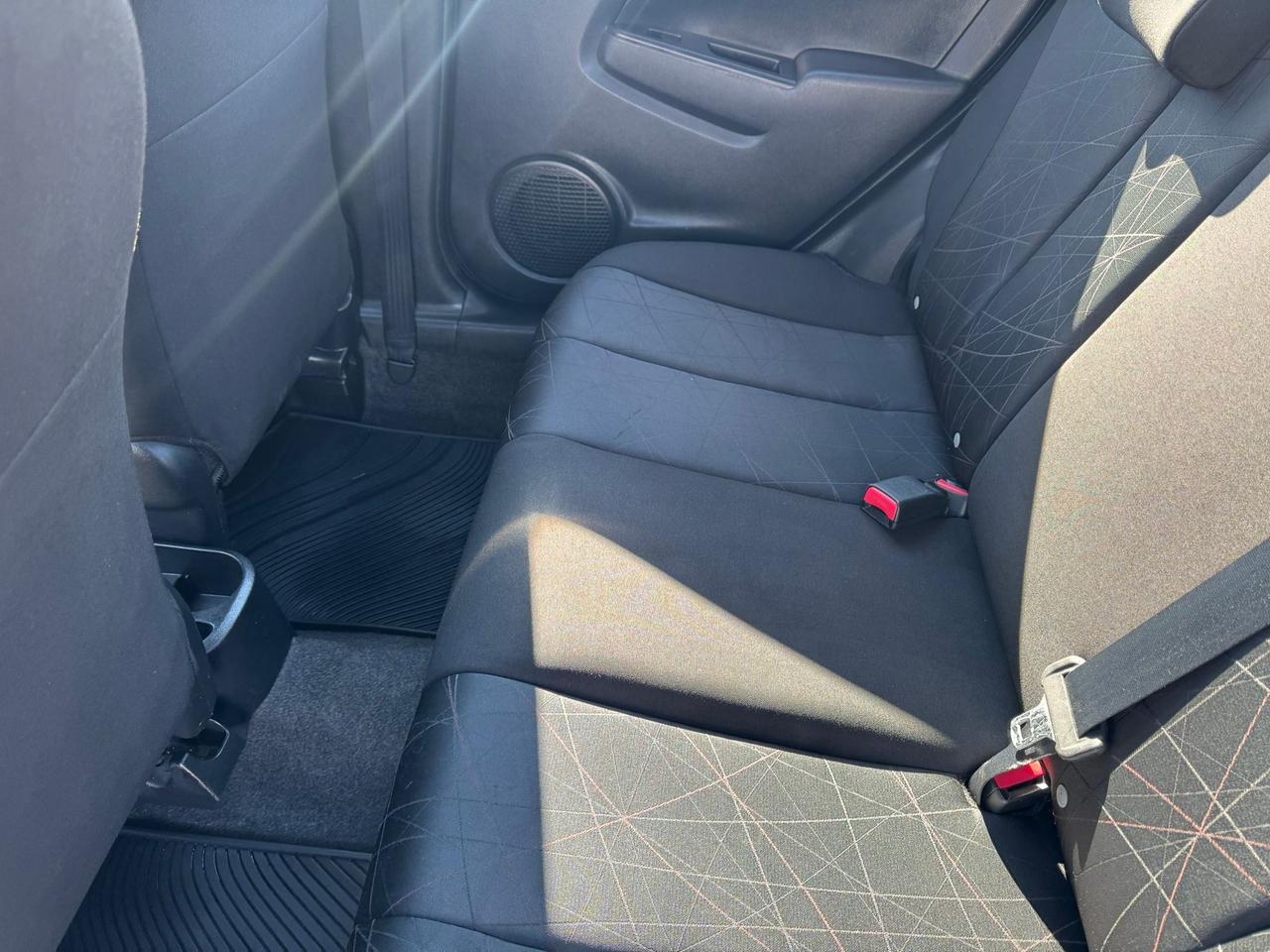 2011 Mazda MAZDA2 SPORT Photo