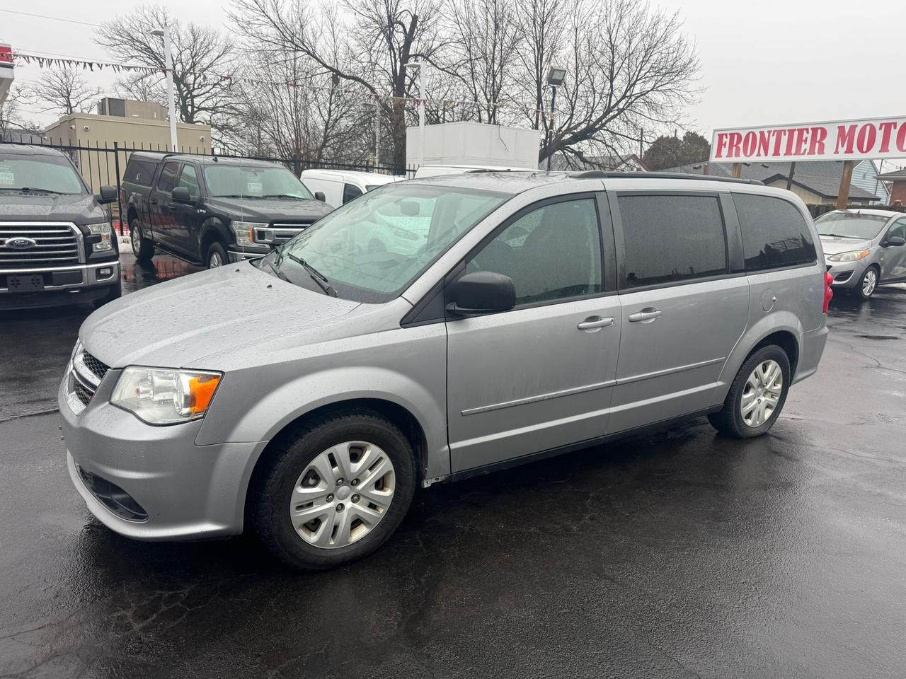 2017 Dodge Grand Caravan SE Photo0
