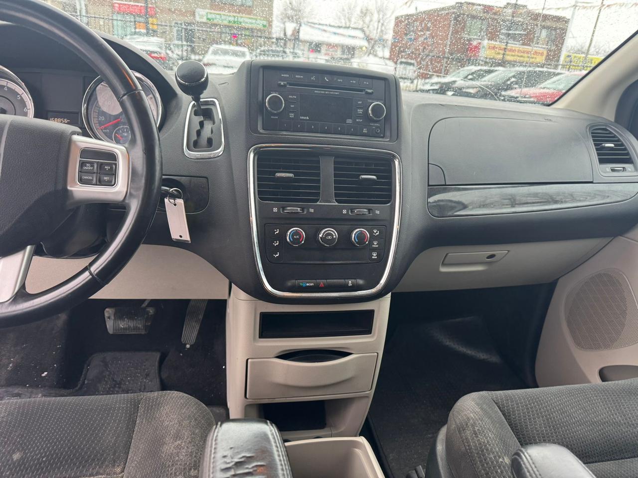 2017 Dodge Grand Caravan SE Photo