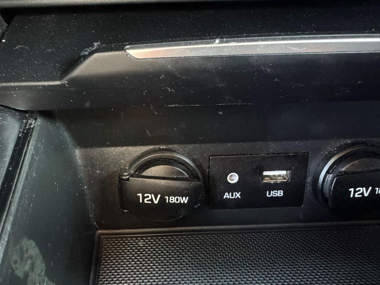 2018 Hyundai Elantra SEL Photo