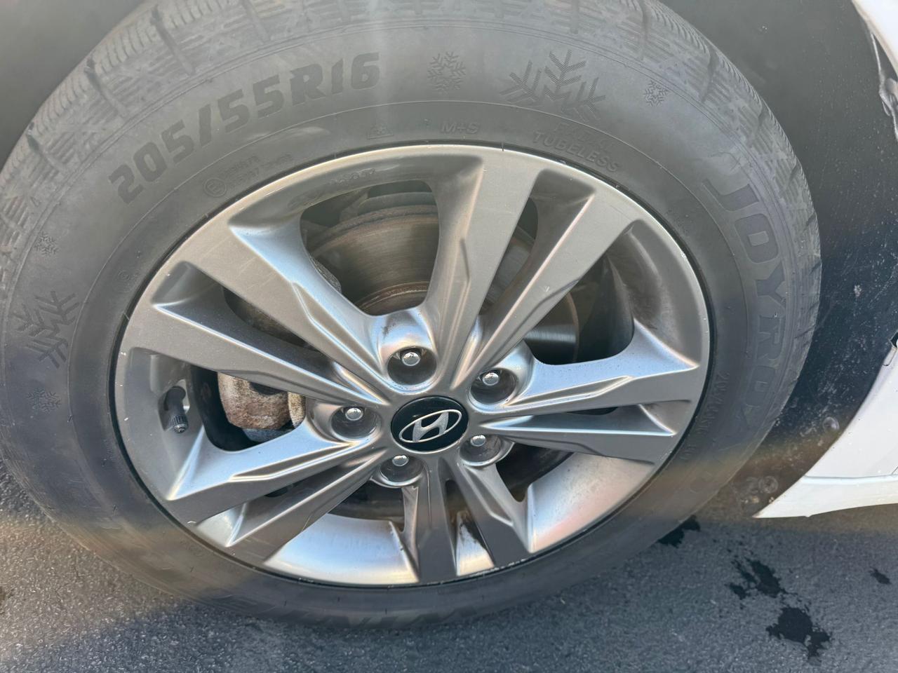 2018 Hyundai Elantra SEL Photo