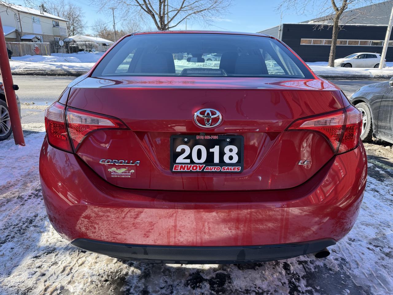 2018 Toyota Corolla LE Photo4