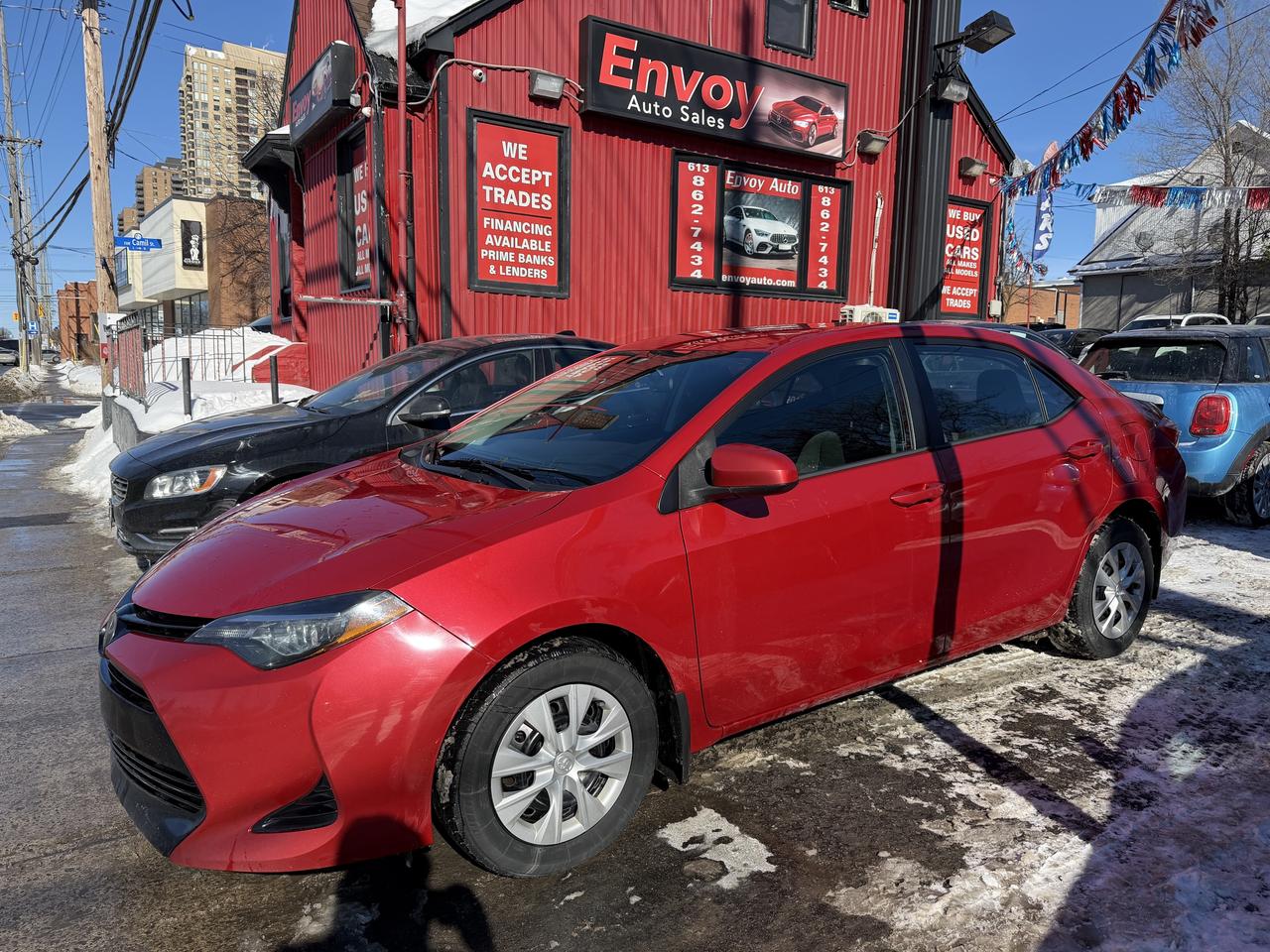 2018 Toyota Corolla LE Photo0