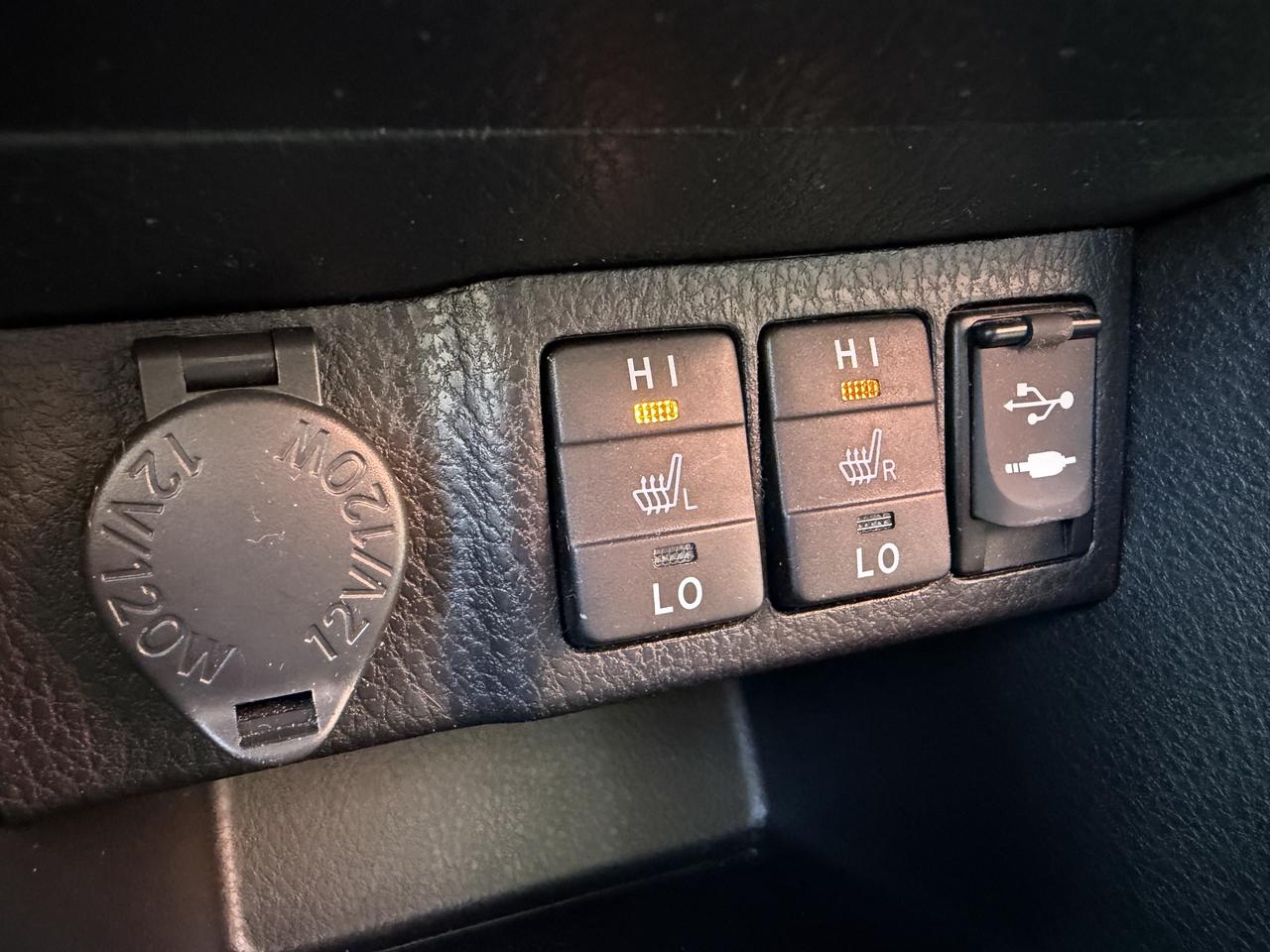 2018 Toyota Corolla LE Photo