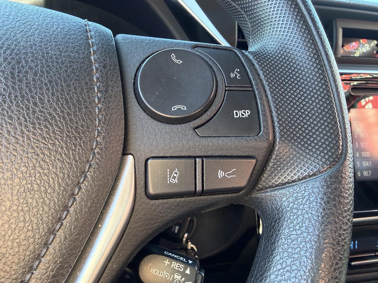 2018 Toyota Corolla LE Photo